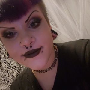 Meet your Posher, Jade